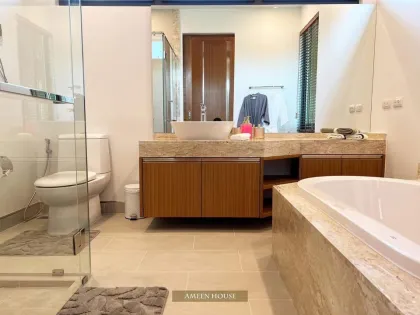 Роскошная вилла с 3 спальнями и 4 ванными, бассейн, недалеко от Blue Tree Phuket