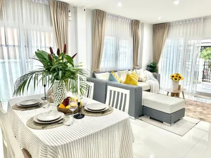 Квартира с 3 спальнями и 2 ванными в аренду в Supalai Palm Springs, Таланг