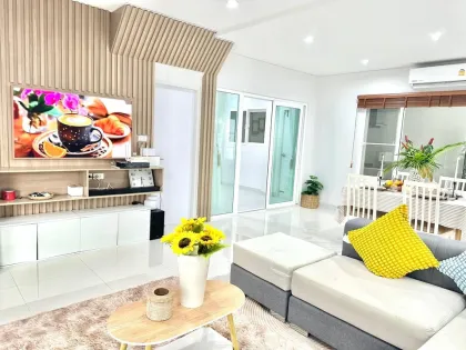 Квартира с 3 спальнями и 2 ванными в аренду в Supalai Palm Springs, Таланг