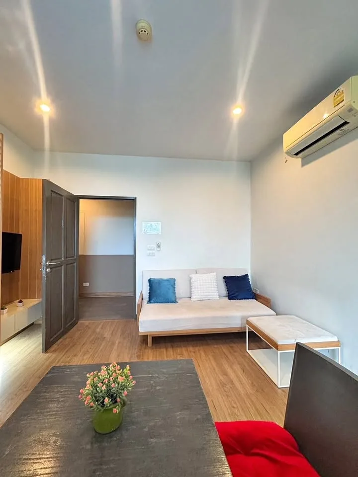 Estudio en alquiler en Hill Mynah Condotel, Phuket, 4to piso