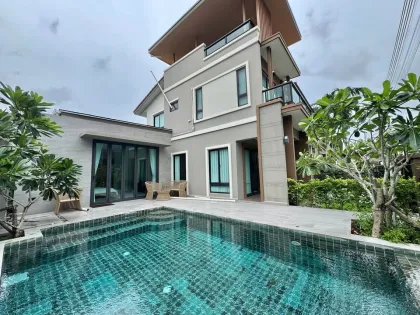 Вилла с 4 спальнями и бассейном на крыше в Кату