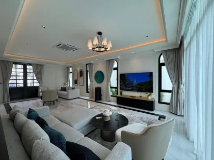 Villa de lujo con 3 dormitorios y piscina privada en alquiler en Bang Tao