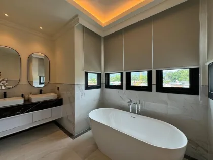 Villa de lujo con 3 dormitorios y piscina privada en alquiler en Bang Tao