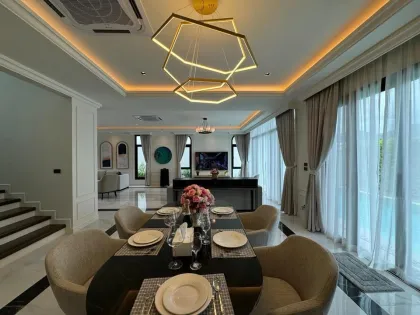 Villa de lujo con 3 dormitorios y piscina privada en alquiler en Bang Tao