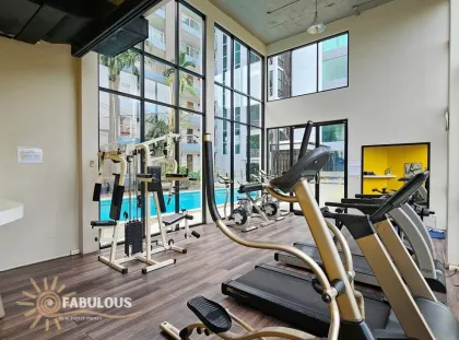 Top Floor 1-Bedroom Condo with Golf Course View in Kathu