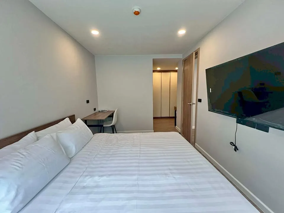 Appartement 2 chambres et 2 salles de bain avec vue piscine à Cherngtalay