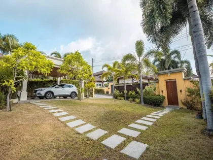 Spacieuse villa privée 4 chambres avec piscine à Ao Yon