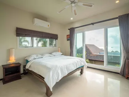 Spacieuse villa privée 4 chambres avec piscine à Ao Yon