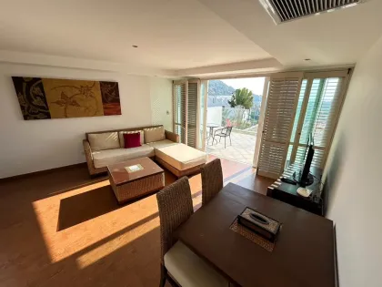 Condominio de 1 dormitorio con vista al mar en alquiler a largo plazo en Kata