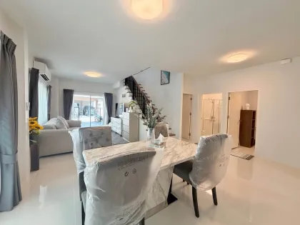 4-Zimmer, 3-Bad Villa zur Miete in Kathu