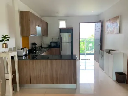 Cozy 2-Bedroom Apartment with Golf Course View in Kathu