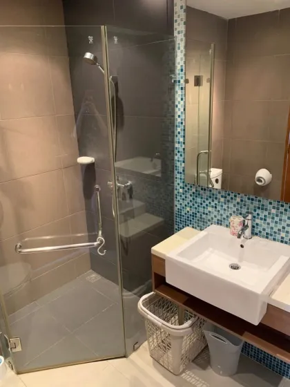 Cozy 2-Bedroom Apartment with Golf Course View in Kathu