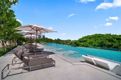 Современный 3-комнатный кондоминиум в Laguna Beachside Residences