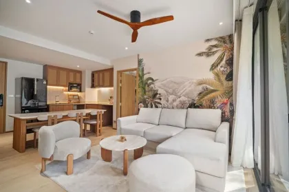 Современный 3-комнатный кондоминиум в Laguna Beachside Residences