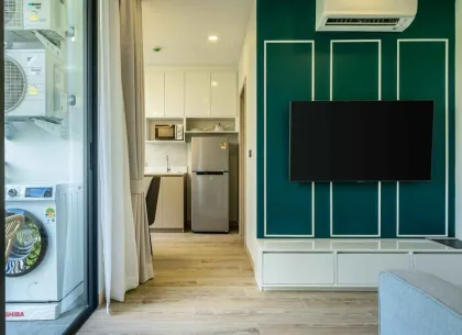 Современная 1-комнатная квартира в аренду в Palmetto Park Residence, пляж Карон
