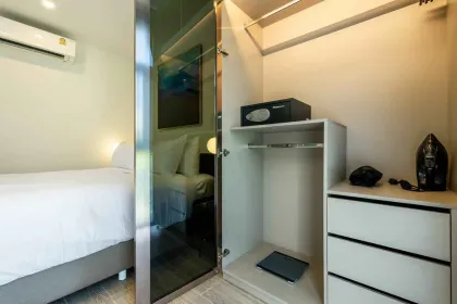 Современная 1-комнатная квартира в аренду в Palmetto Park Residence, пляж Карон