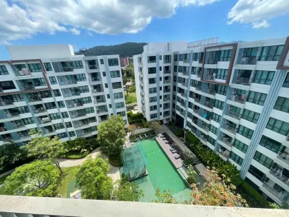 Светлая квартира 1 спальня 1 ванна с видом на бассейн в Centrio Вичит