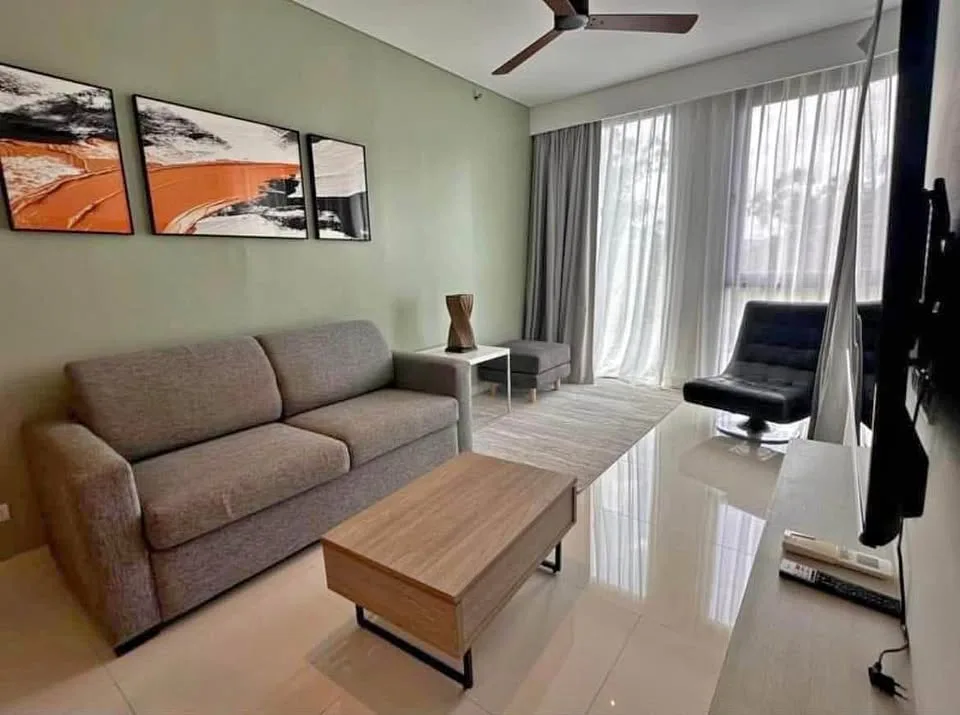 คอนโด Cassia 1 ห้องนอน 1 ห้องน้ำ พร้อมวิวทะเลสาบให้เช่าในลากูน่า