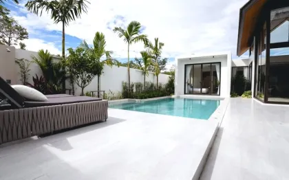 Brandneue Luxus-Poolvilla zur Miete in der Nähe von Blue Tree Phuket