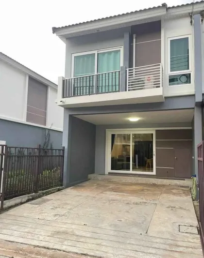 3-Bedroom, 2-Bath Townhouse for Rent at Supalai Bella Thalang, Nai Yang
