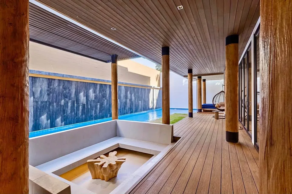 Villa de lujo de 4 dormitorios con piscina en alquiler en Pasak Cherng Thale