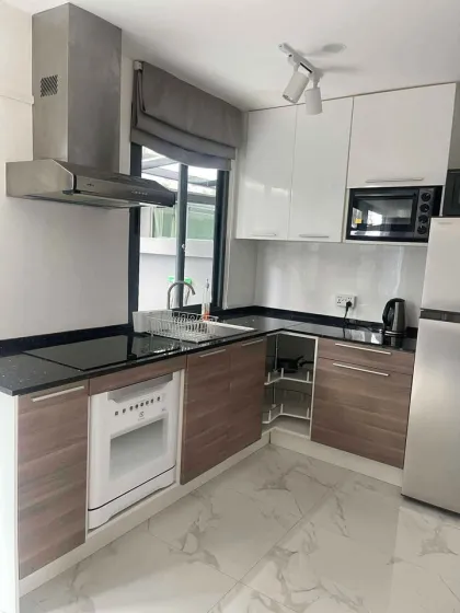 Квартира с 2 спальнями и 3 ванными в аренду в East Bangtao Ville