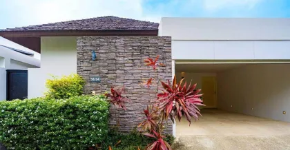Villa moderna de lujo con piscina privada en Seastone Villas