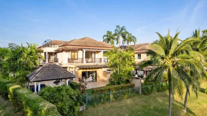 Просторная вилла с бассейном 4 спальни в аренду в Angsana Laguna Village, Банг Тао, Пхукет