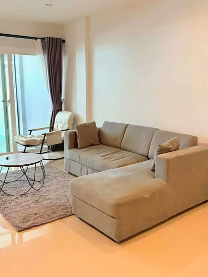 3 , 2 —  Supalai Palm Spring ,