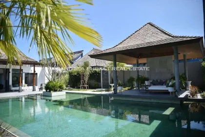 Moderne 4-Schlafzimmer-Villa zur Miete in Pasak, Thalang