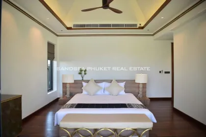 Moderne 4-Schlafzimmer-Villa zur Miete in Pasak, Thalang