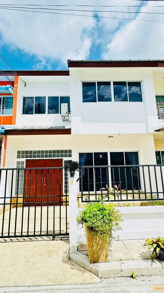 3-Schlafzimmer, 3-Badezimmer Wohnung zur Miete in Phuket Grand View Pasak