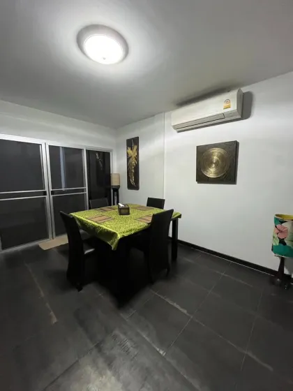 Appartement 3 Chambres 3 Salles de Bain à Louer à Phuket Grand View Pasak