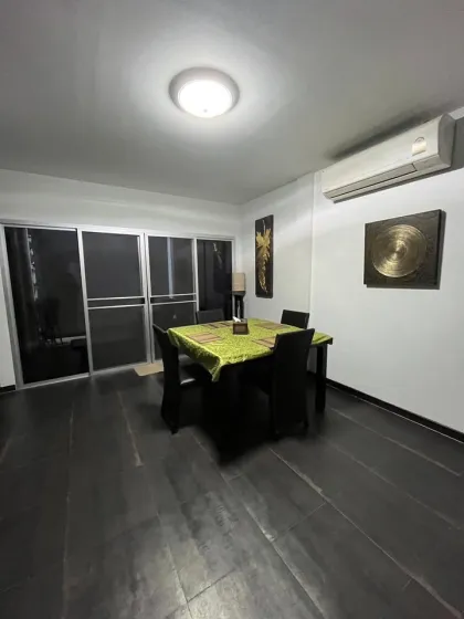 Appartement 3 Chambres 3 Salles de Bain à Louer à Phuket Grand View Pasak