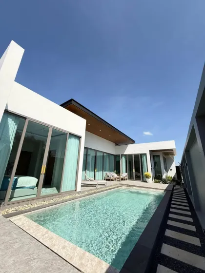 3 Bedroom 3 Bathroom Luxury Villa for Rent in Thalang