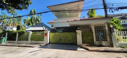 Просторная вилла с 5 спальнями и бассейном в аренду в Land & Houses Park Phuket
