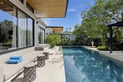 Villa tropicale avec piscine Botanica Modern Loft II à Bangtao