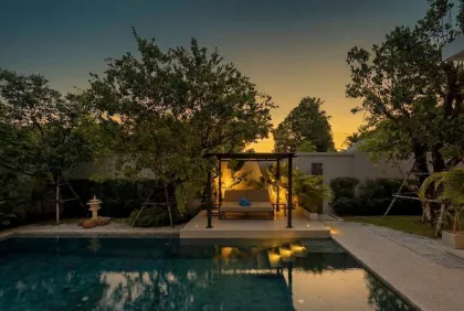 Villa tropicale avec piscine Botanica Modern Loft II à Bangtao