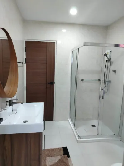 Renovierte 2-Zimmer-Wohnung zur Miete in Nai Harn