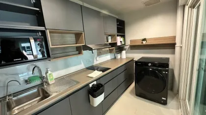 Moderno Adosado de 3 Habitaciones en Supalai Palm Spring