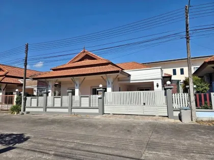 Одноэтажный дом с 3 спальнями и 2 ванными в аренду в Somboonsup Village, Таланг