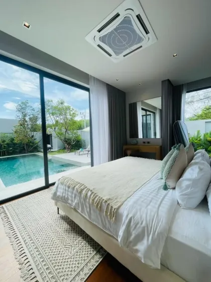 Villa Moderna Loft con Piscina de 3 Habitaciones en Alquiler cerca de Blue Tree Phuket