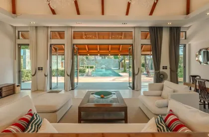 Luxury 4-Bedroom Pool Villa with Garden in Bang Tao