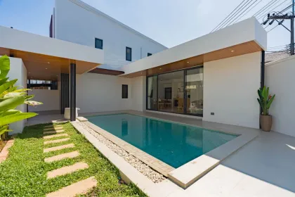 Luxury 3-Bedroom Private Pool Villa Near BIS