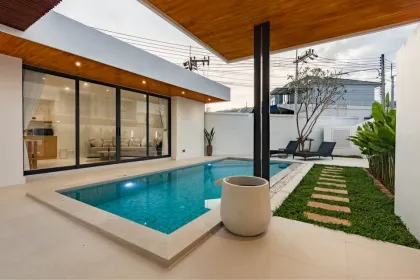 Luxury 3-Bedroom Private Pool Villa Near BIS