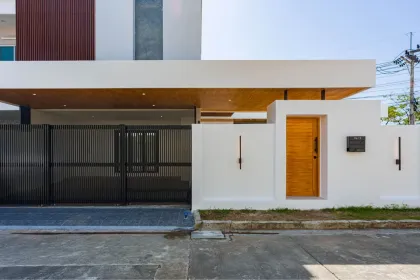 Luxury 3-Bedroom Private Pool Villa Near BIS
