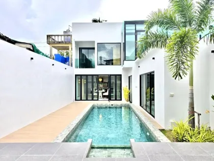 Вилла с 3 спальнями и бассейном в аренду возле пляжа Най Харн, Раваи