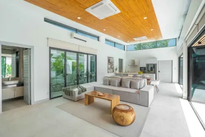 Modern 4-bed Pool Villa with Rooftop Terrace in Layan / Bangtao