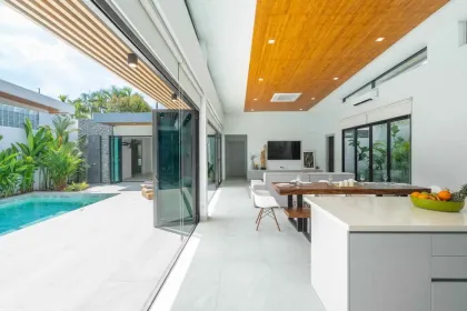 Modern 4-bed Pool Villa with Rooftop Terrace in Layan / Bangtao