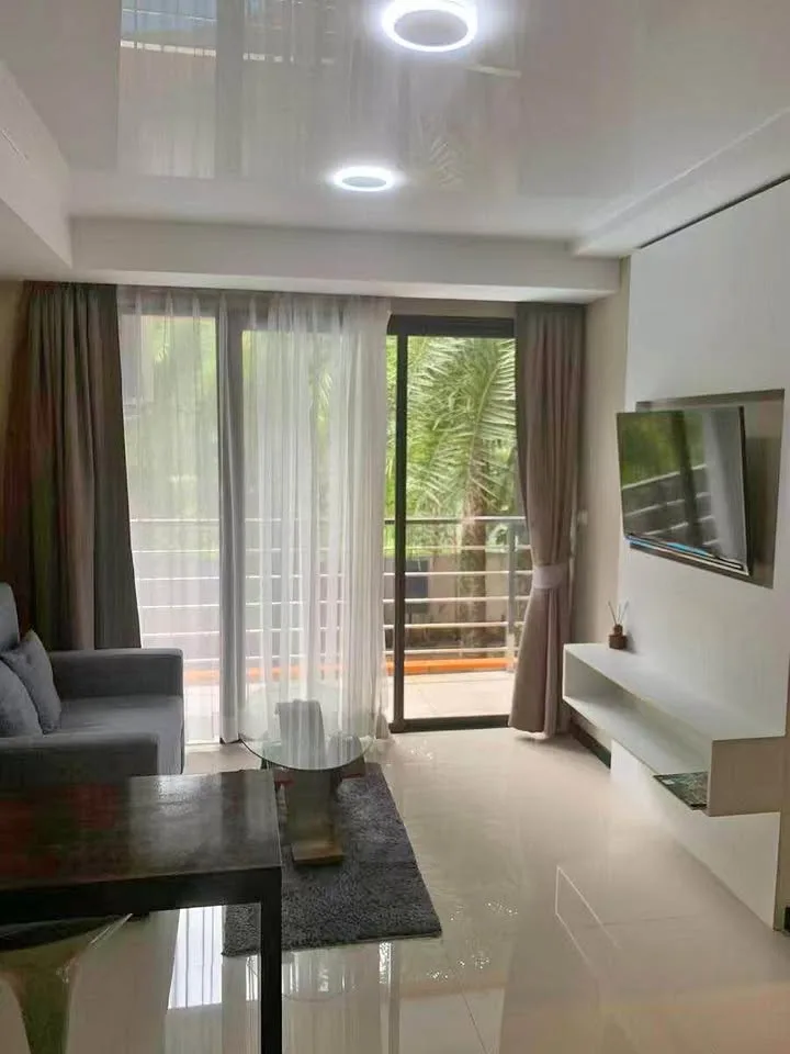 1-комнатная квартира с видом на бассейн в Maikhao Beach Condotel